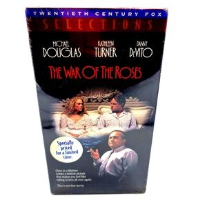 War Of The Roses VHS Movie Sealed